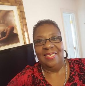 Meet your Posher, Loretta